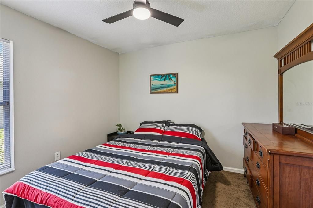 Active With Contract: $365,000 (4 beds, 2 baths, 1956 Square Feet)
