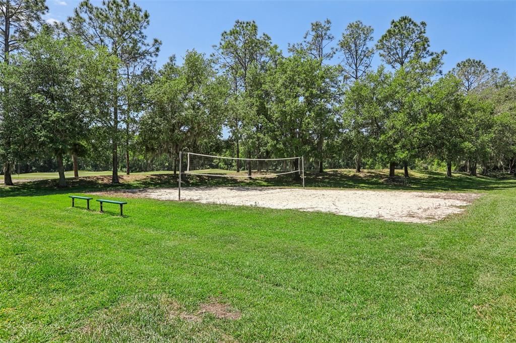 Active With Contract: $365,000 (4 beds, 2 baths, 1956 Square Feet)