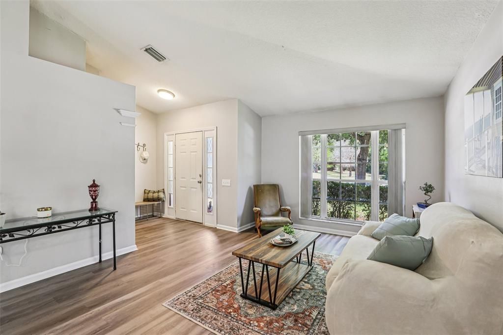 Active With Contract: $365,000 (4 beds, 2 baths, 1956 Square Feet)