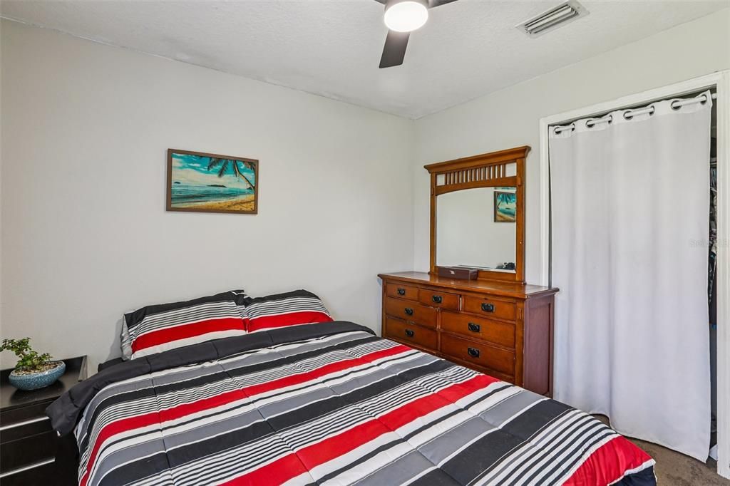 Active With Contract: $365,000 (4 beds, 2 baths, 1956 Square Feet)