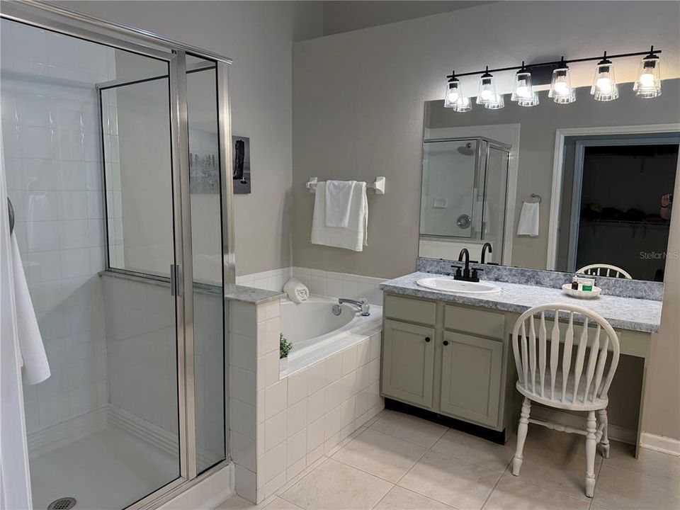Active With Contract: $365,000 (4 beds, 2 baths, 1956 Square Feet)