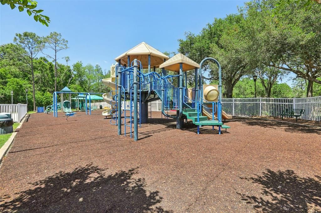 Active With Contract: $365,000 (4 beds, 2 baths, 1956 Square Feet)