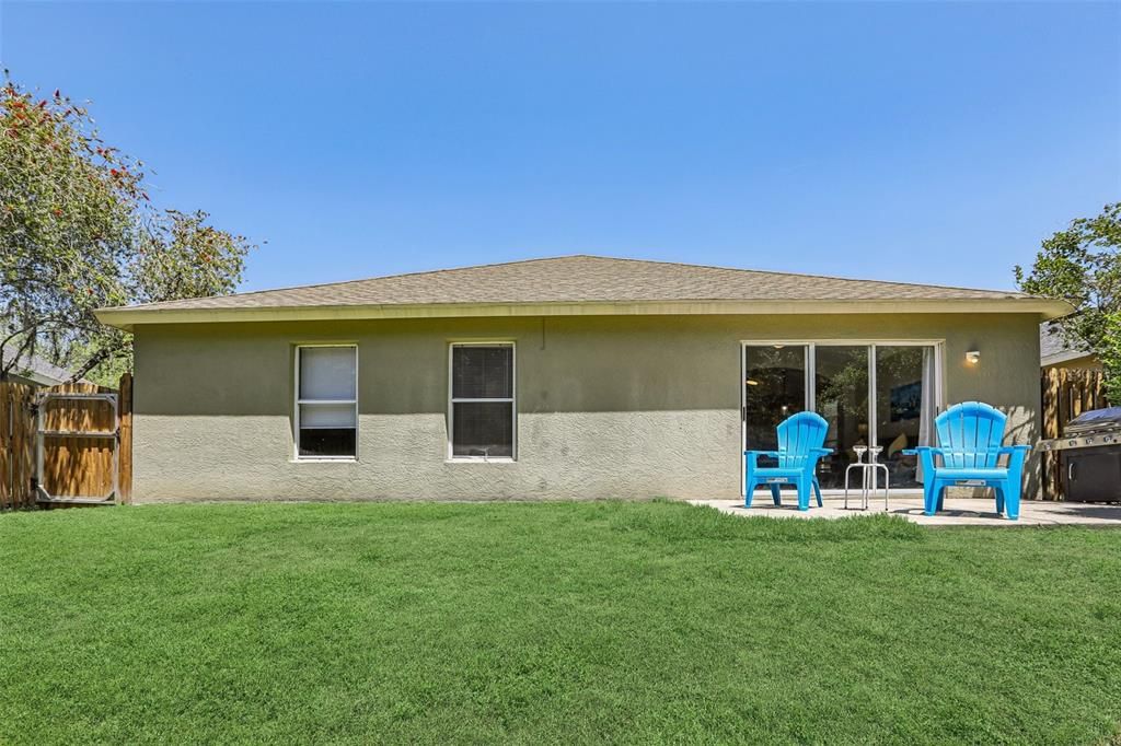 Active With Contract: $365,000 (4 beds, 2 baths, 1956 Square Feet)