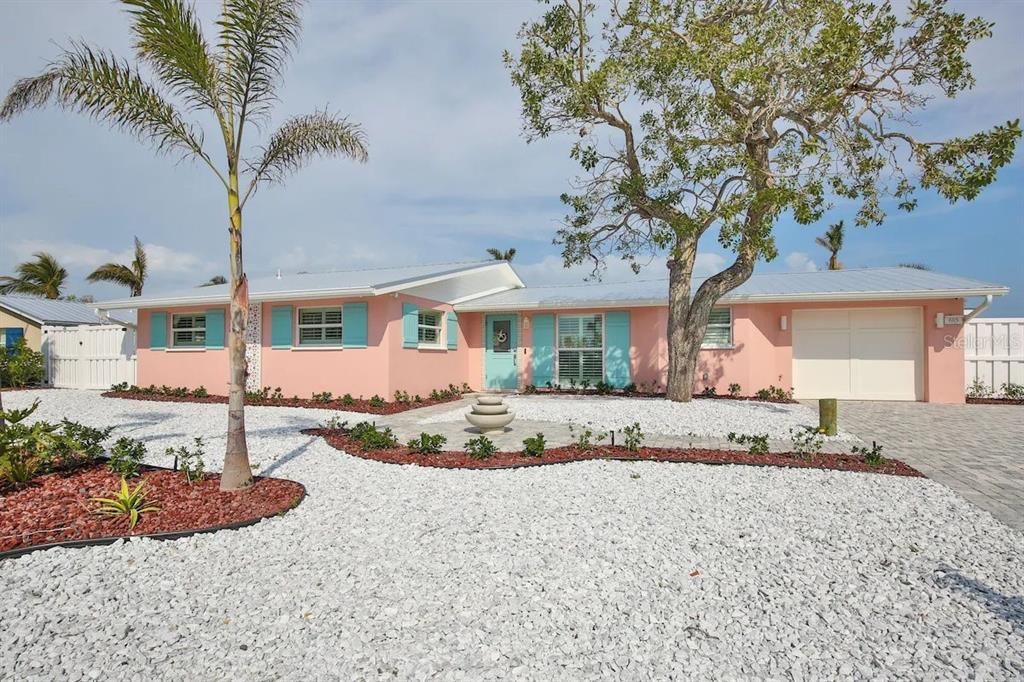 For Rent: $12,000 (4 beds, 3 baths, 1625 Square Feet)