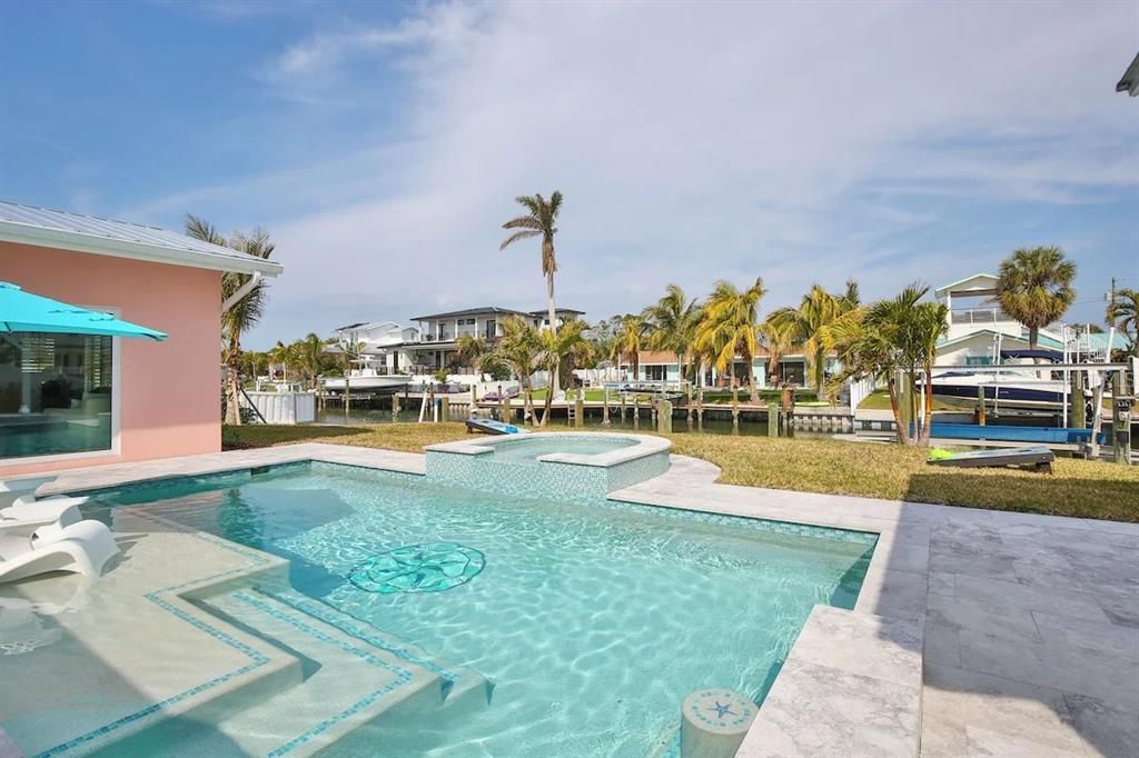 For Rent: $12,000 (4 beds, 3 baths, 1625 Square Feet)