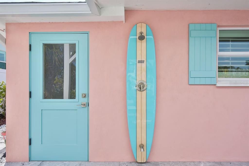 For Rent: $12,000 (4 beds, 3 baths, 1625 Square Feet)