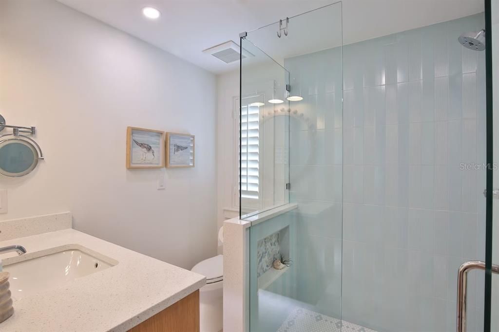 For Rent: $12,000 (4 beds, 3 baths, 1625 Square Feet)