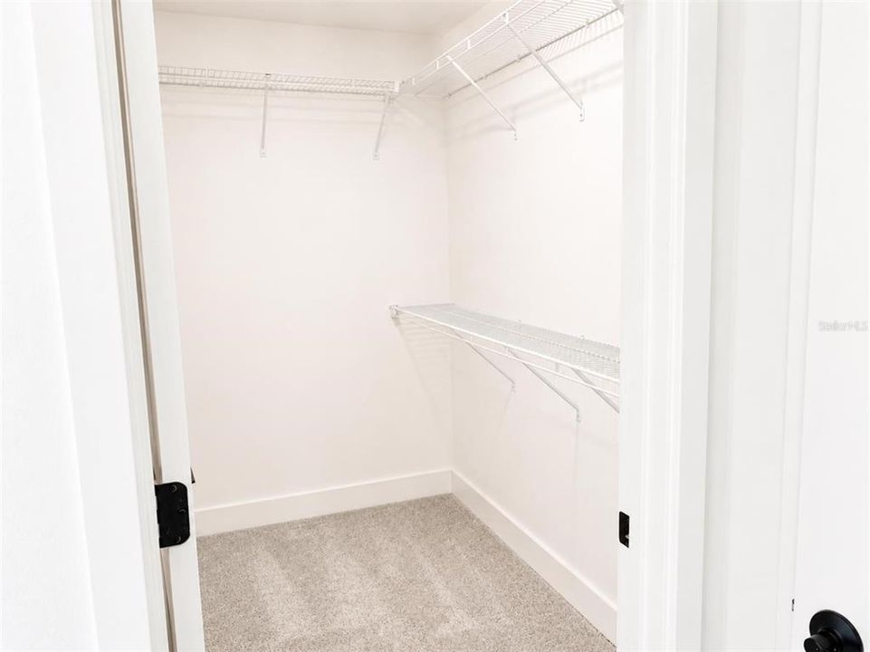 For Sale: $334,900 (4 beds, 2 baths, 1635 Square Feet)