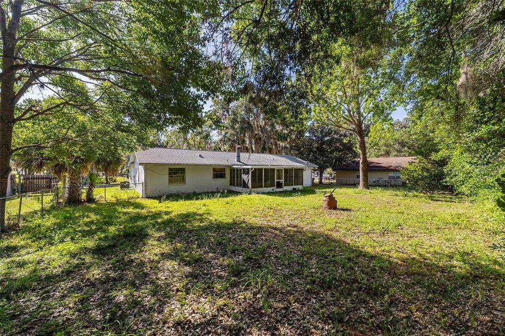 Activo con contrato: $269,900 (3 camas, 2 baños, 1686 Pies cuadrados)