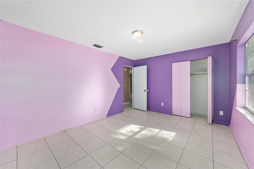 Activo con contrato: $269,900 (3 camas, 2 baños, 1686 Pies cuadrados)