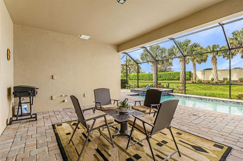 For Sale: $959,500 (3 beds, 3 baths, 2489 Square Feet)