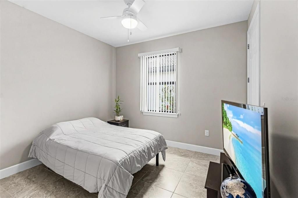 For Sale: $959,500 (3 beds, 3 baths, 2489 Square Feet)