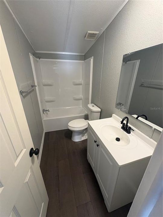 Active With Contract: $289,900 (4 beds, 2 baths, 1568 Square Feet)