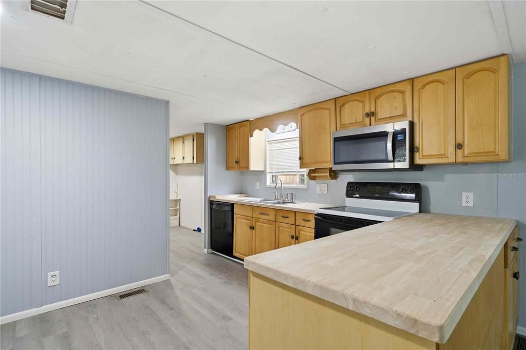 En Venta: $184,000 (2 camas, 1 baños, 784 Pies cuadrados)