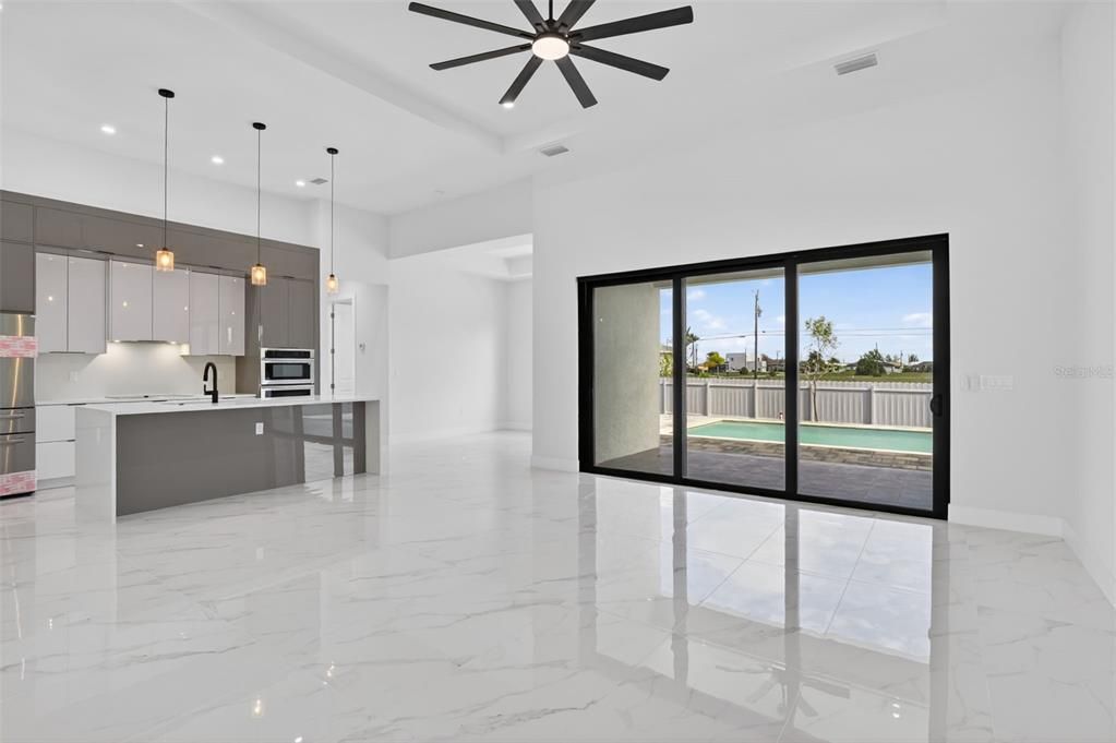 For Sale: $750,000 (3 beds, 3 baths, 2088 Square Feet)