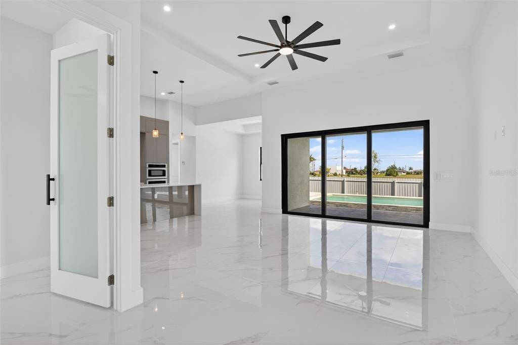 For Sale: $750,000 (3 beds, 3 baths, 2088 Square Feet)