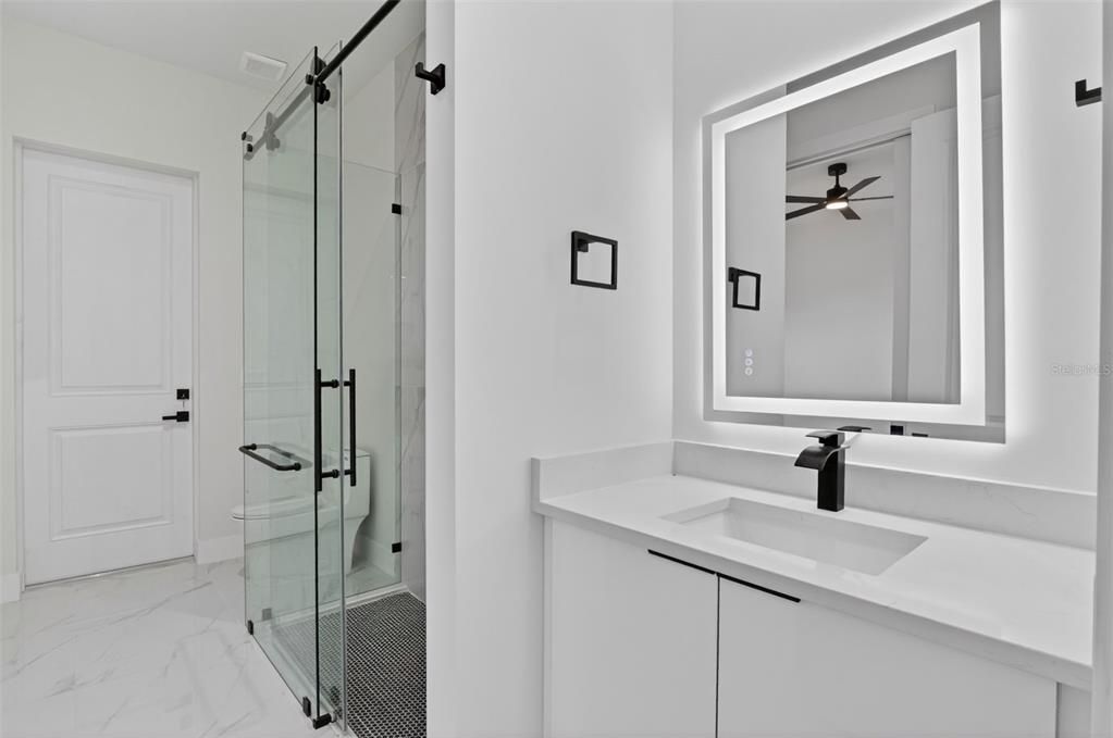 For Sale: $750,000 (3 beds, 3 baths, 2088 Square Feet)