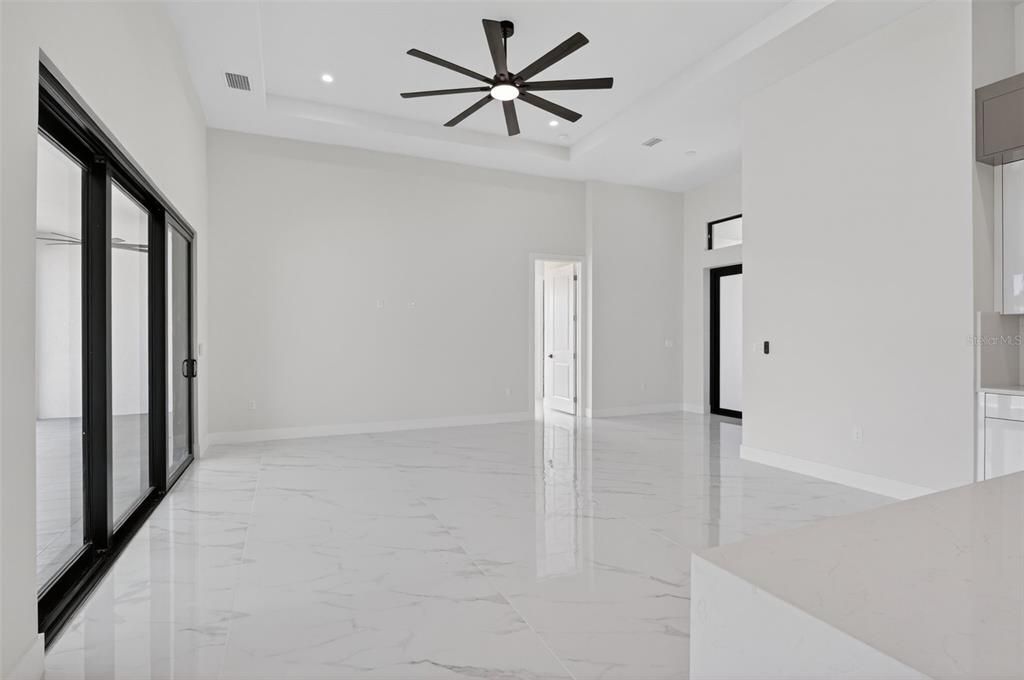 For Sale: $750,000 (3 beds, 3 baths, 2088 Square Feet)