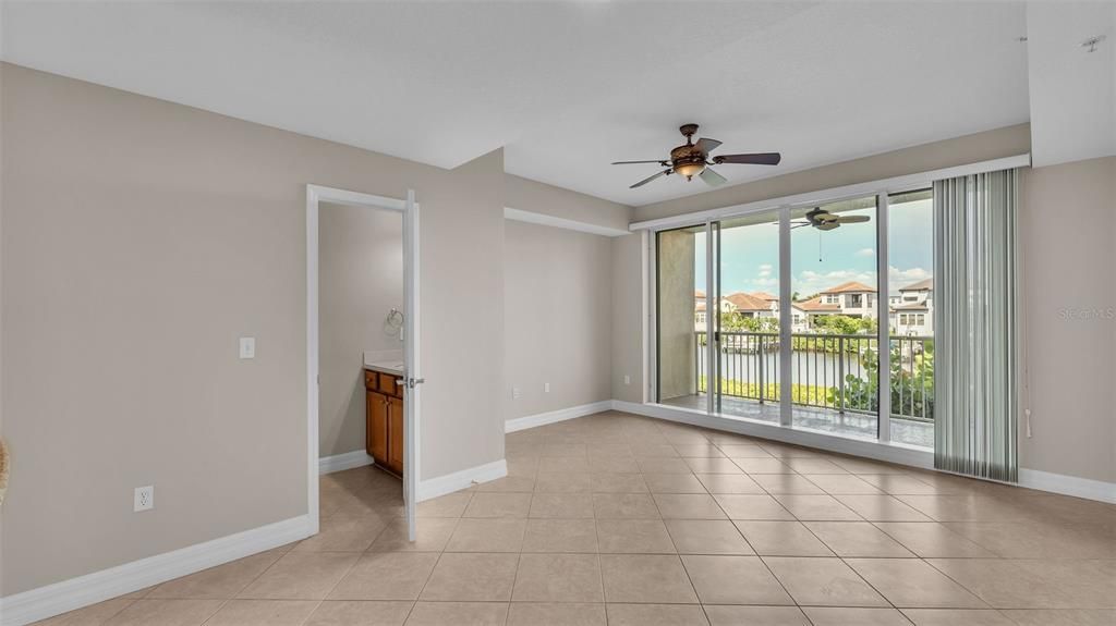 For Rent: $1,900 (2 beds, 1 baths, 1110 Square Feet)