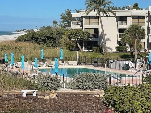 For Rent: $5,500 (2 beds, 2 baths, 1561 Square Feet)