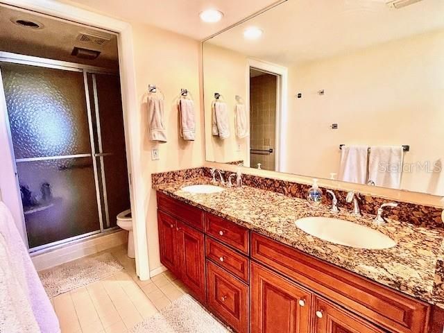 For Rent: $5,500 (2 beds, 2 baths, 1561 Square Feet)