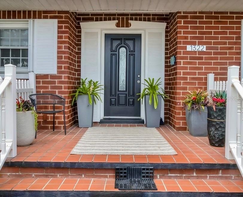 En Venta: $1,100,000 (3 camas, 2 baños, 2017 Pies cuadrados)