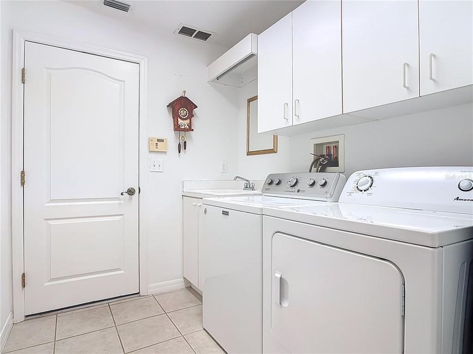На продажу: $445,000 (3 спален, 2 ванн, 1890 Квадратных фут)
