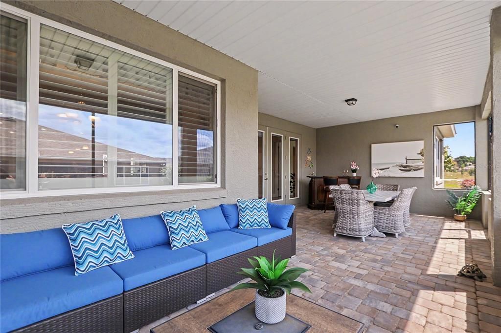 En Venta: $649,900 (3 camas, 3 baños, 2893 Pies cuadrados)