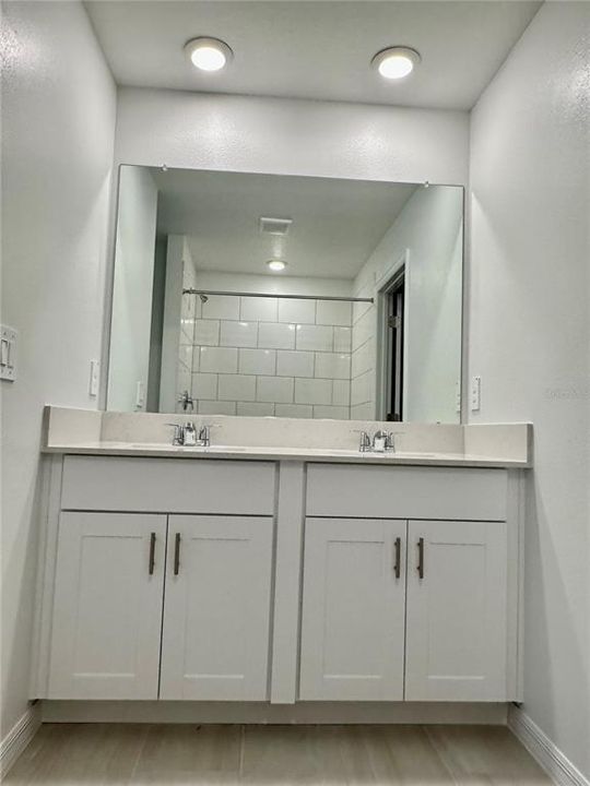 В аренду: $2,600 (4 спален, 2 ванн, 1870 Квадратных фут)