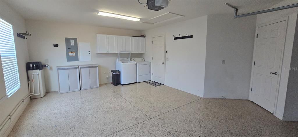 For Rent: $2,495 (2 beds, 2 baths, 1206 Square Feet)