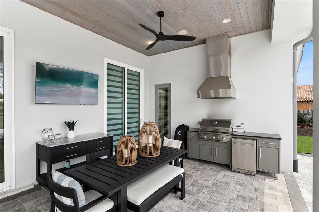 For Sale: $2,250,000 (3 beds, 3 baths, 3651 Square Feet)