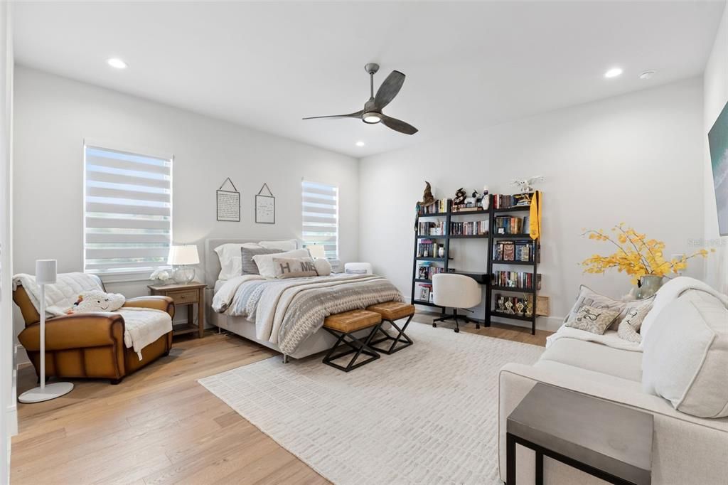 For Sale: $2,250,000 (3 beds, 3 baths, 3651 Square Feet)