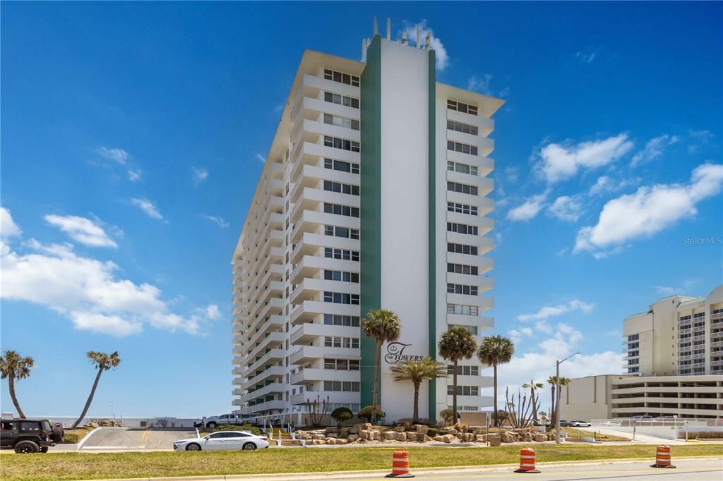 For Sale: $315,000 (2 beds, 2 baths, 1058 Square Feet)