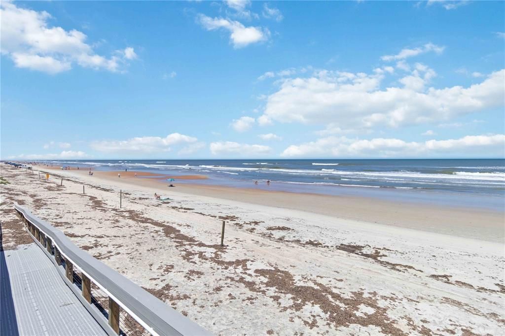 For Sale: $315,000 (2 beds, 2 baths, 1058 Square Feet)