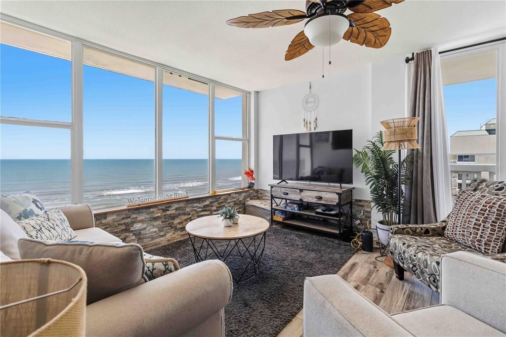 For Sale: $315,000 (2 beds, 2 baths, 1058 Square Feet)