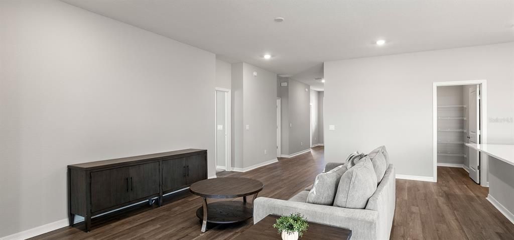 Active With Contract: $428,600 (4 beds, 2 baths, 2029 Square Feet)