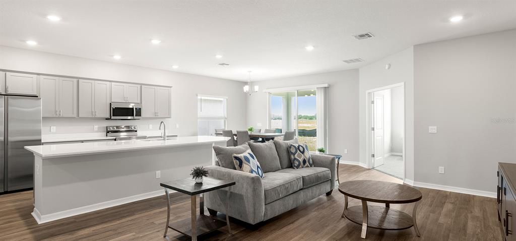 Active With Contract: $428,600 (4 beds, 2 baths, 2029 Square Feet)