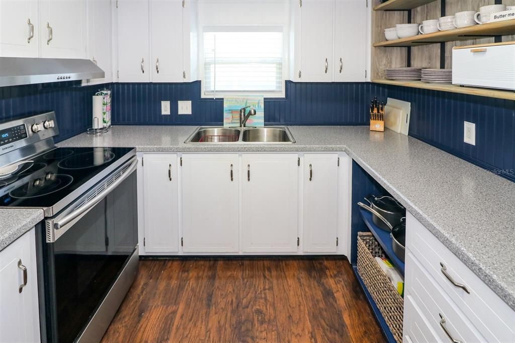 En Venta: $134,900 (2 camas, 2 baños, 864 Pies cuadrados)