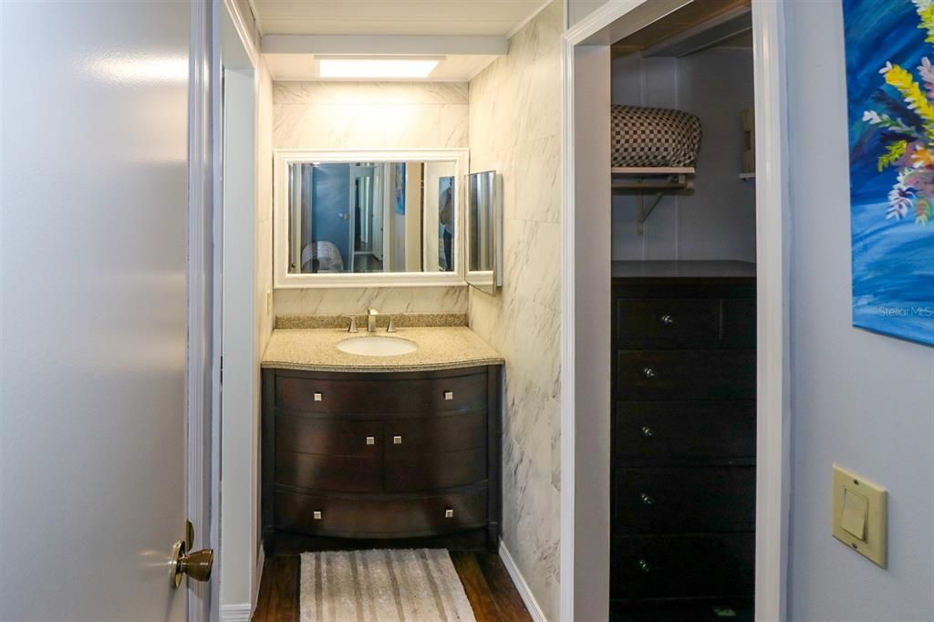 En Venta: $134,900 (2 camas, 2 baños, 864 Pies cuadrados)