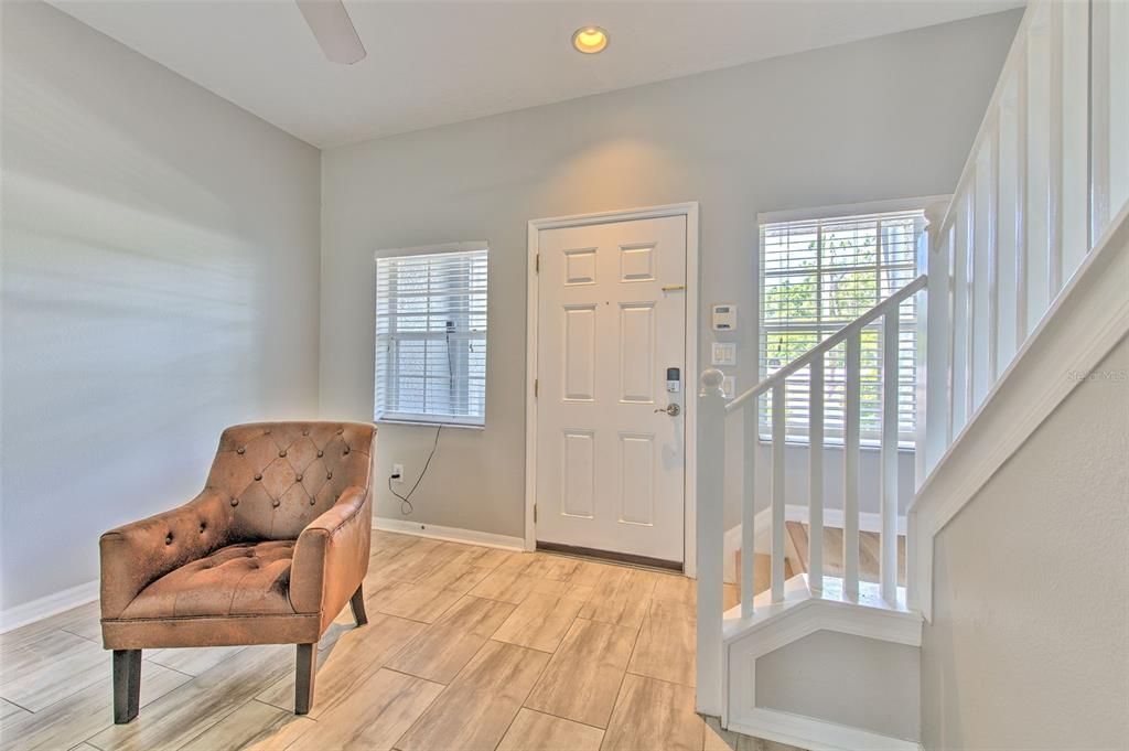 For Sale: $194,900 (2 beds, 2 baths, 1152 Square Feet)