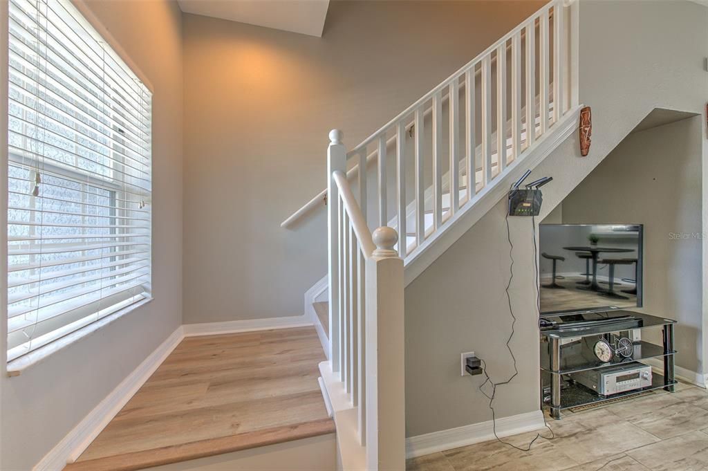 For Sale: $194,900 (2 beds, 2 baths, 1152 Square Feet)