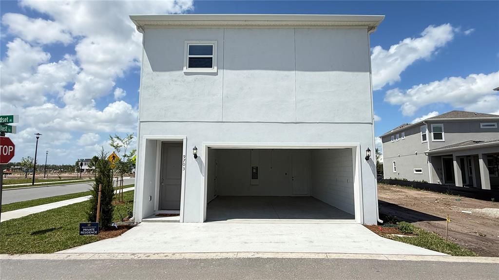 For Rent: $1,650 (1 beds, 1 baths, 620 Square Feet)