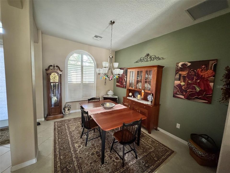 For Sale: $698,800 (4 beds, 2 baths, 2434 Square Feet)