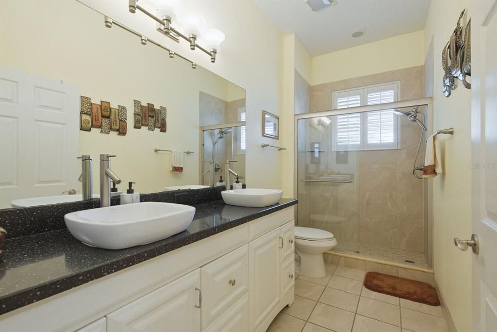 Active With Contract: $949,900 (4 beds, 4 baths, 3294 Square Feet)