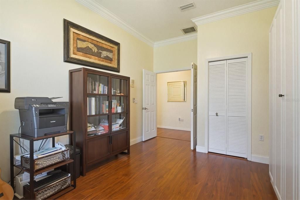 Active With Contract: $949,900 (4 beds, 4 baths, 3294 Square Feet)