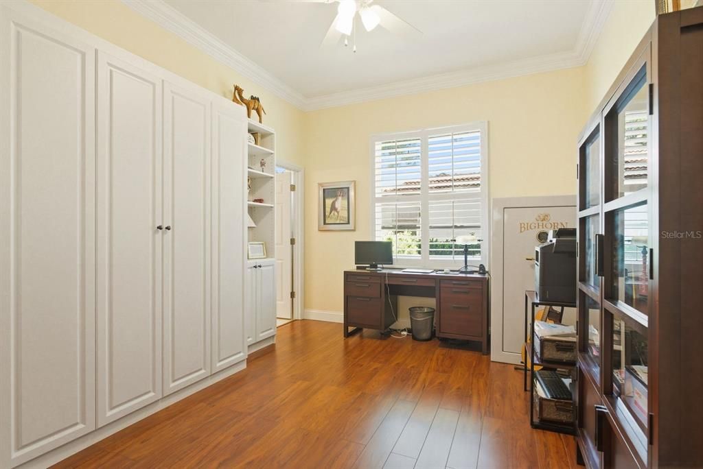 Active With Contract: $949,900 (4 beds, 4 baths, 3294 Square Feet)