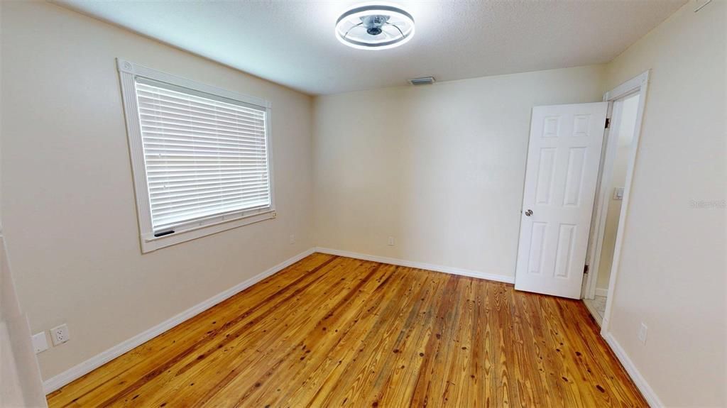 For Sale: $219,900 (3 beds, 1 baths, 1226 Square Feet)