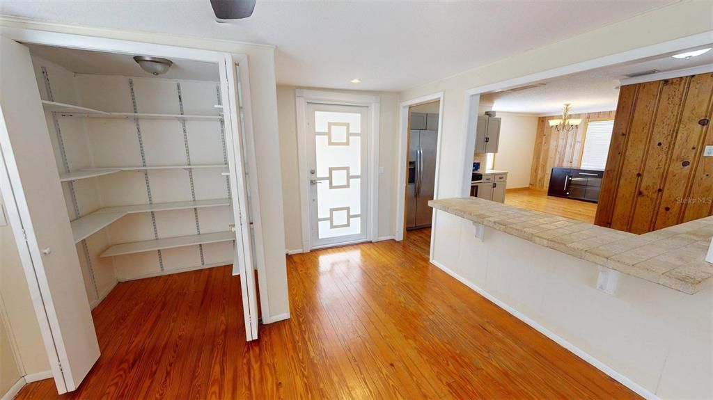 For Sale: $219,900 (3 beds, 1 baths, 1226 Square Feet)