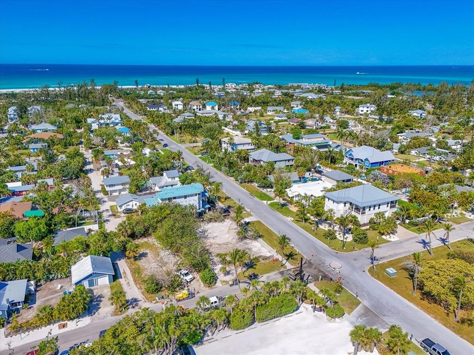 待售: $760,000 (0.14 acres)