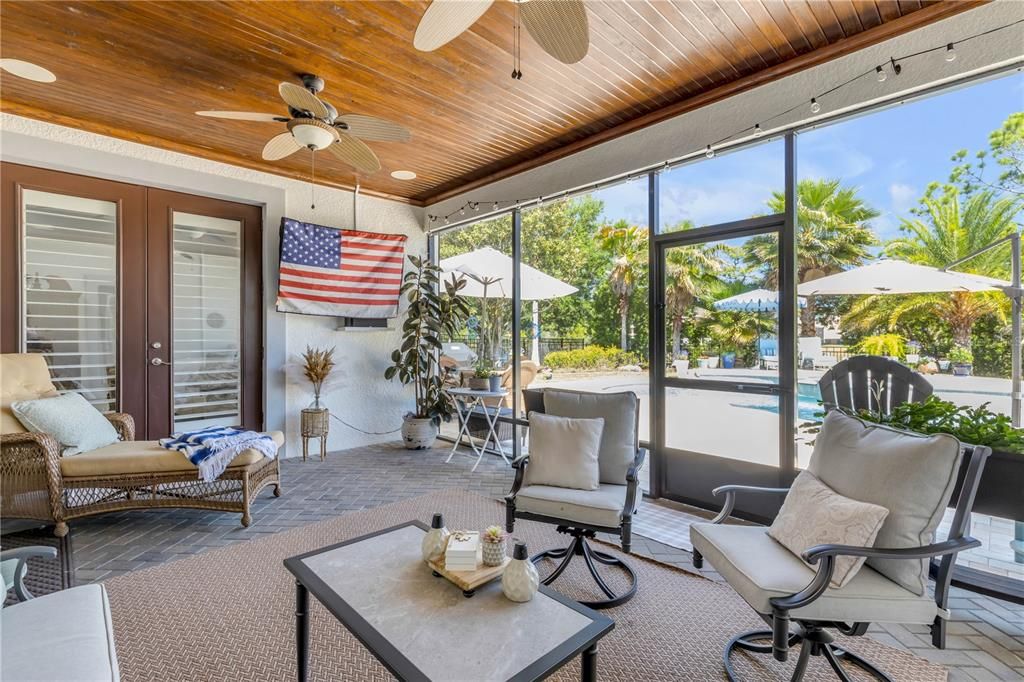 For Sale: $1,089,999 (3 beds, 2 baths, 3034 Square Feet)